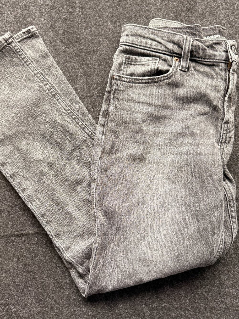 Old Navy Women’s Size 4 Gray Mid Rise Boyfriend Jeans